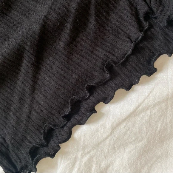 SHEIN Black Ribbed Ruched Crop Top & Shorts Lounge Set - Picture 5 of 7